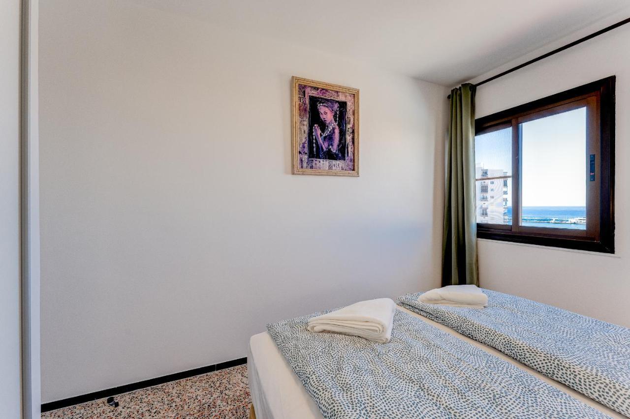 Los Cristianos Achacay Bluesky Apartment ภายนอก รูปภาพ