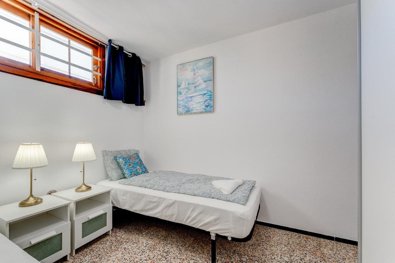 Los Cristianos Achacay Bluesky Apartment ภายนอก รูปภาพ